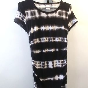 NEW NEVER WORN 7-9 medium black and white dress with scrunched sides